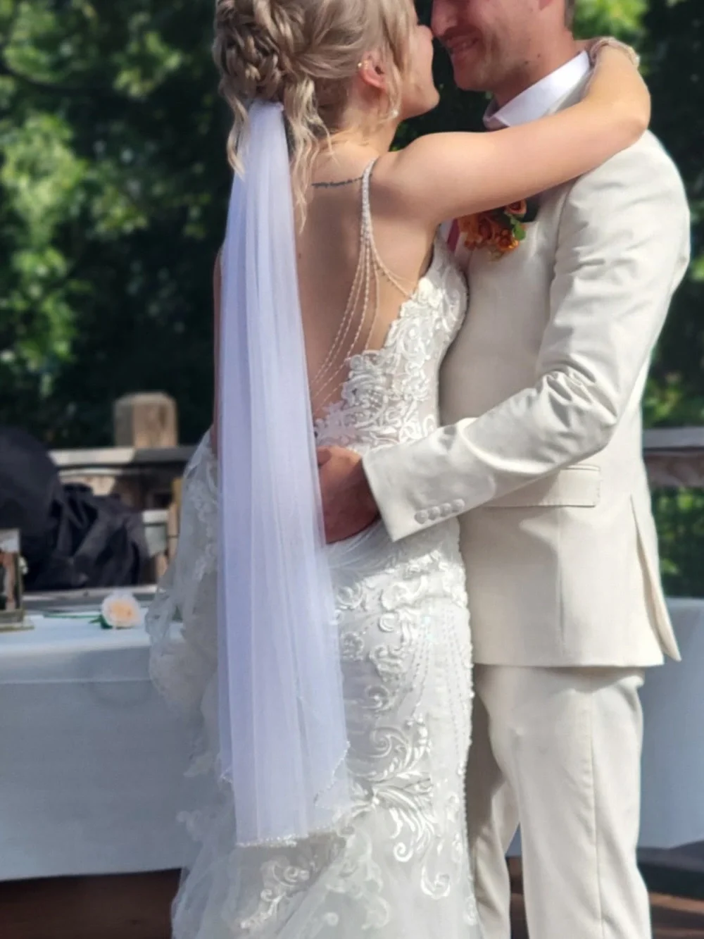 Elegant White Sheer Tulle Veil with Beaded Edge